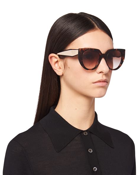 female prada sunglasses